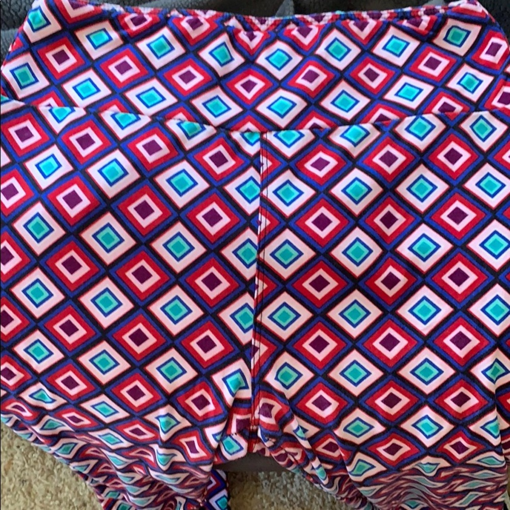 Lularoe fun leggings